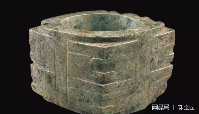 機器雕刻和手工雕刻_水仙雕刻和不雕刻區(qū)別_怎么雕刻