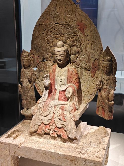 雕塑藝術(shù)特點(diǎn)不包括_雕塑藝術(shù)的特點(diǎn)_中國(guó)古代雕塑藝術(shù)特點(diǎn)