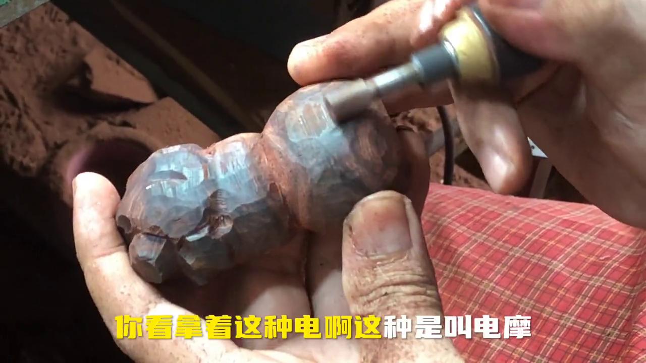 什么是好的木雕工藝_海南黃花梨葫蘆雕刻過程_海南黃花梨工藝品制作步驟