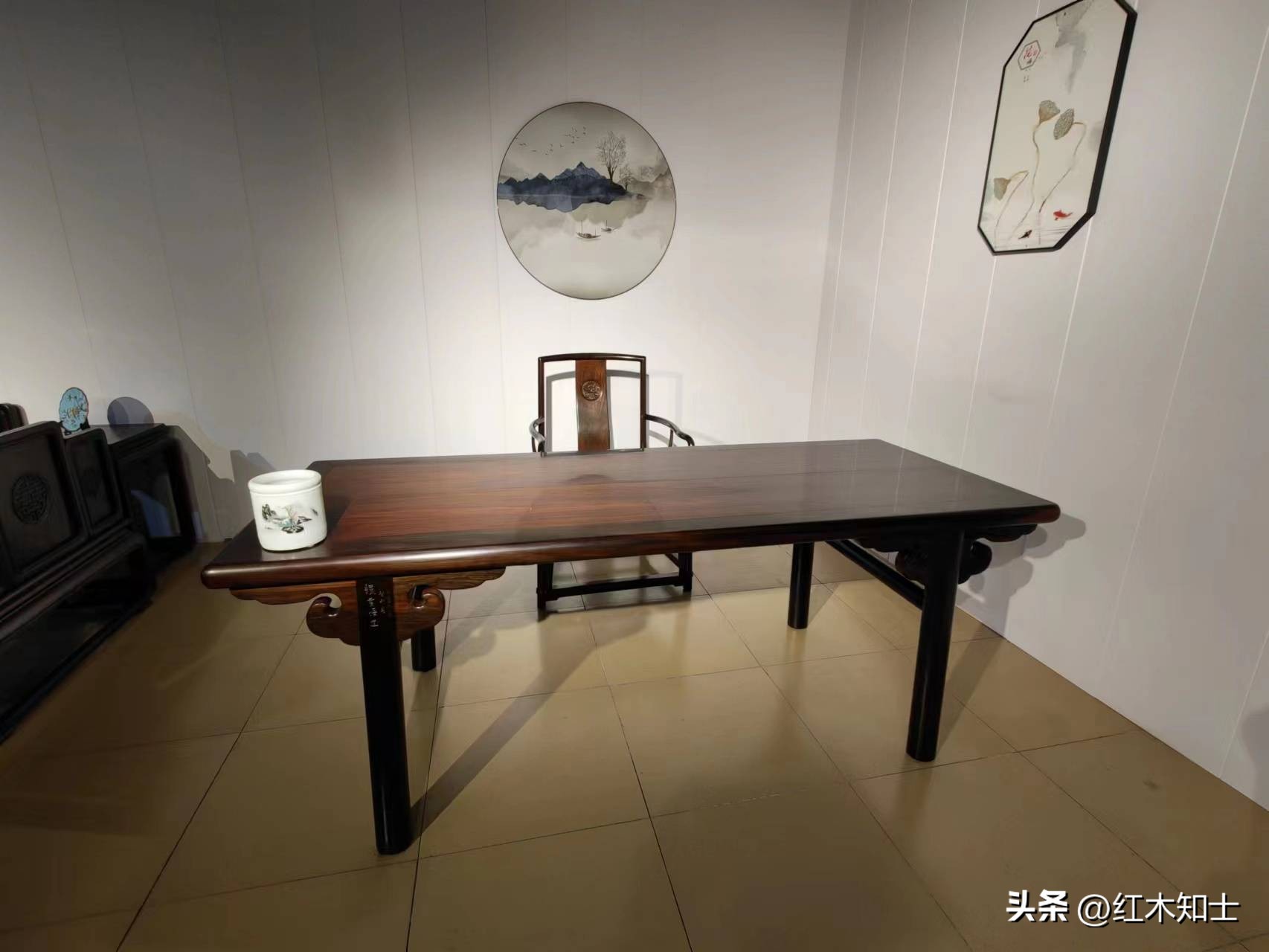 大紅酸枝家具榫卯工藝特點_大紅酸枝家具原材料特點_什么是好的木雕工藝