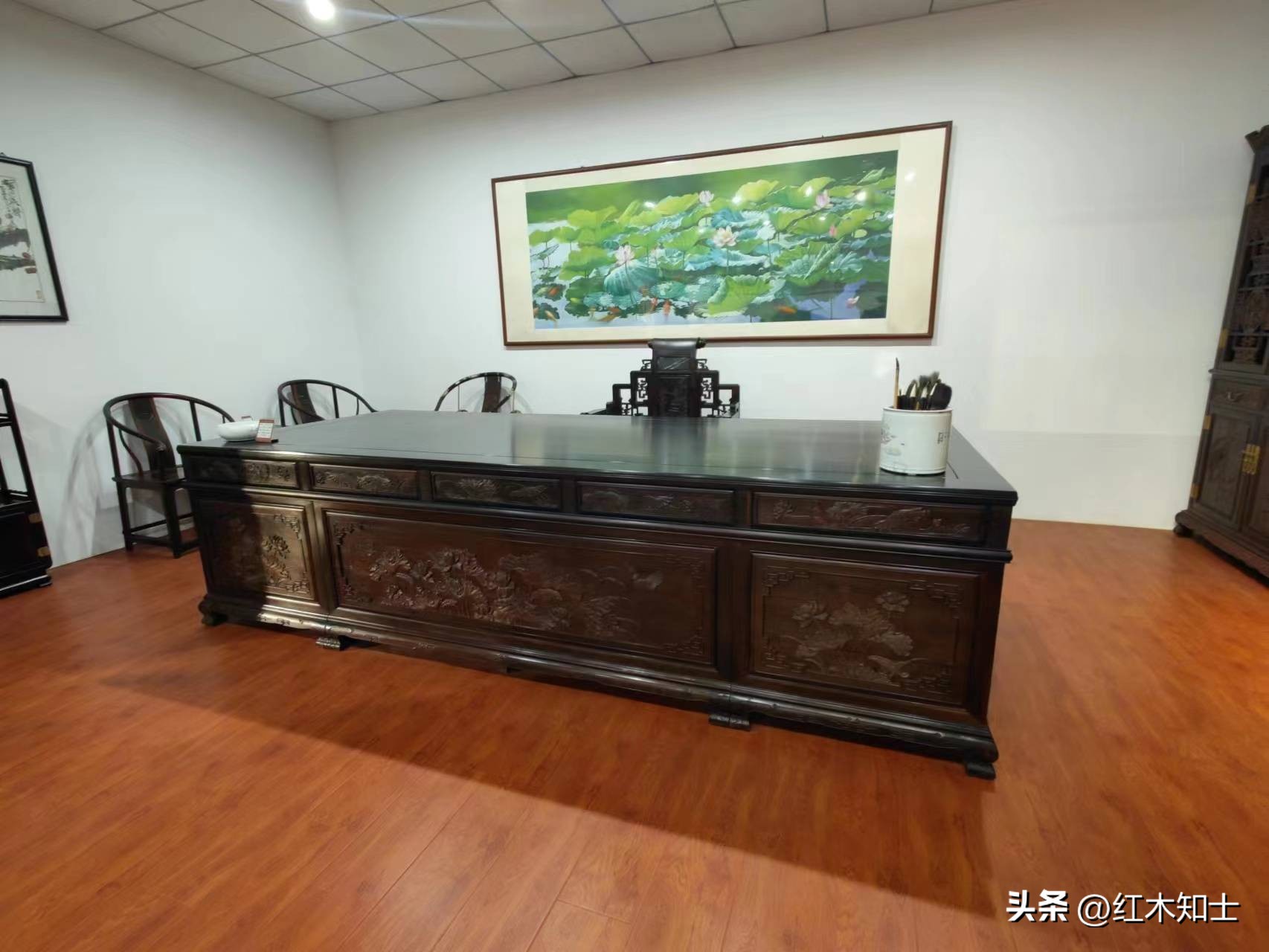 大紅酸枝家具原材料特點_大紅酸枝家具榫卯工藝特點_什么是好的木雕工藝