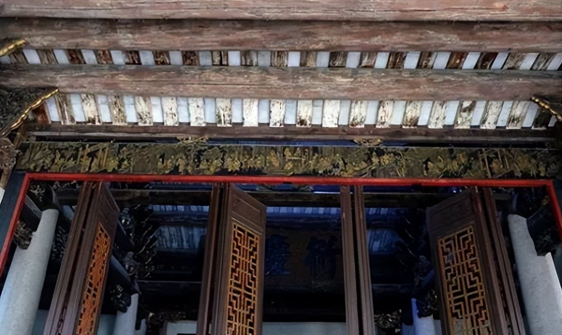 潮汕古建筑結(jié)構(gòu)特點(diǎn)_什么是好的木雕工藝_潮汕建筑裝飾藝術(shù)