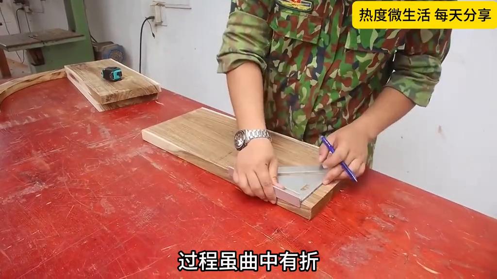 木工技術大全視頻教程_木板變茶幾制作過程_創意木制茶幾制作教程